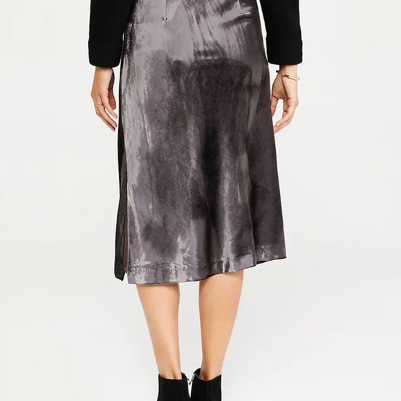 Ann Taylor Petite Velvet Pull On Bias Skirt 553687 - Picture 2 of 7